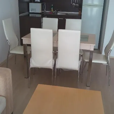 Marina Rezidence *** Καβάρνα