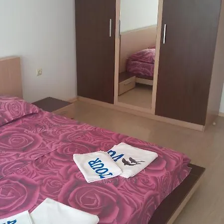 Ξενοδοχείο με διαμερίσματα Marina Rezidence *** 4*