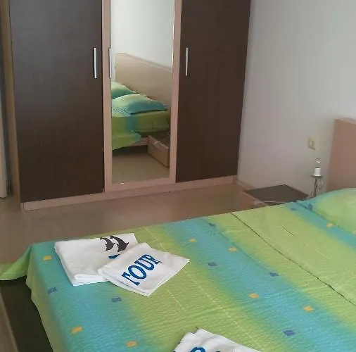 Marina Rezidence *** Апартхотел Каварна